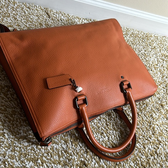 Coach - Picture 10 of 15